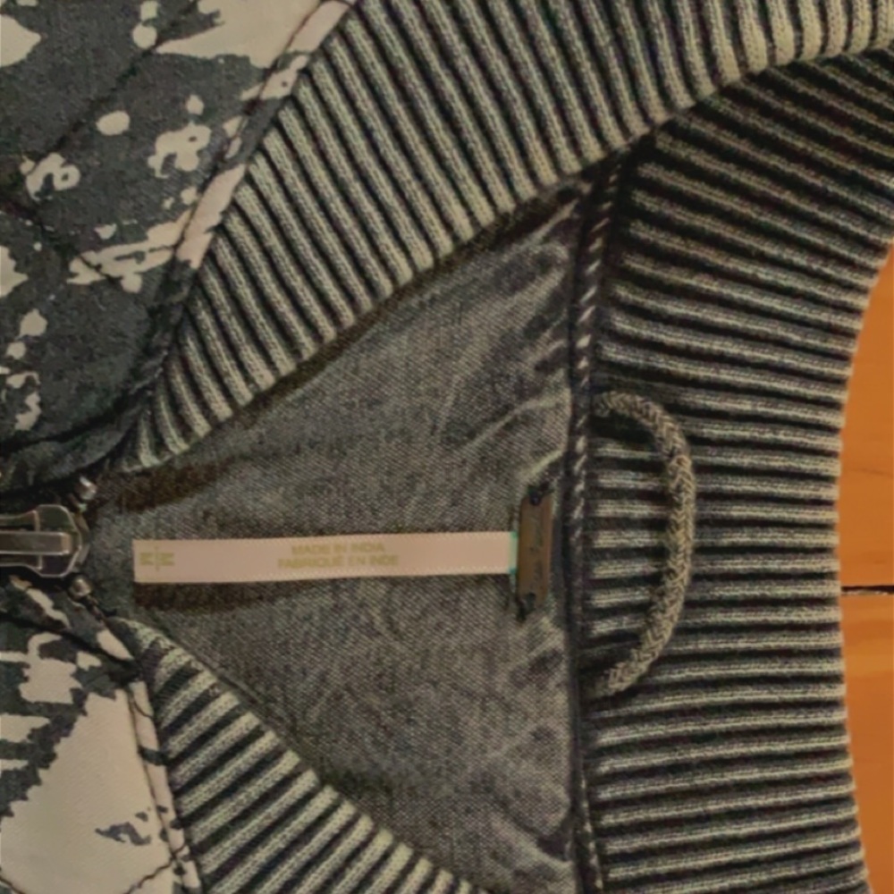 Light Weight Jacket - Picture 4 of 4